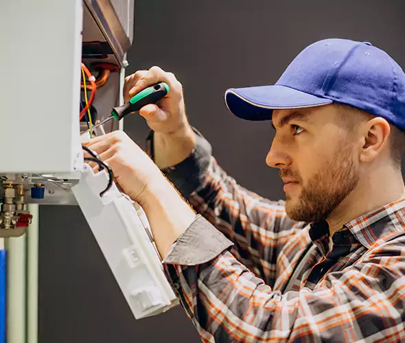 Expert Plumber for Tankless Water Heater Maintenance in Artondale, WA: Schedule Professional Maintenance Services with Us