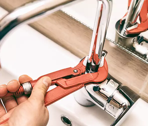 Expert Leak Repair Plumber in Artondale, WA